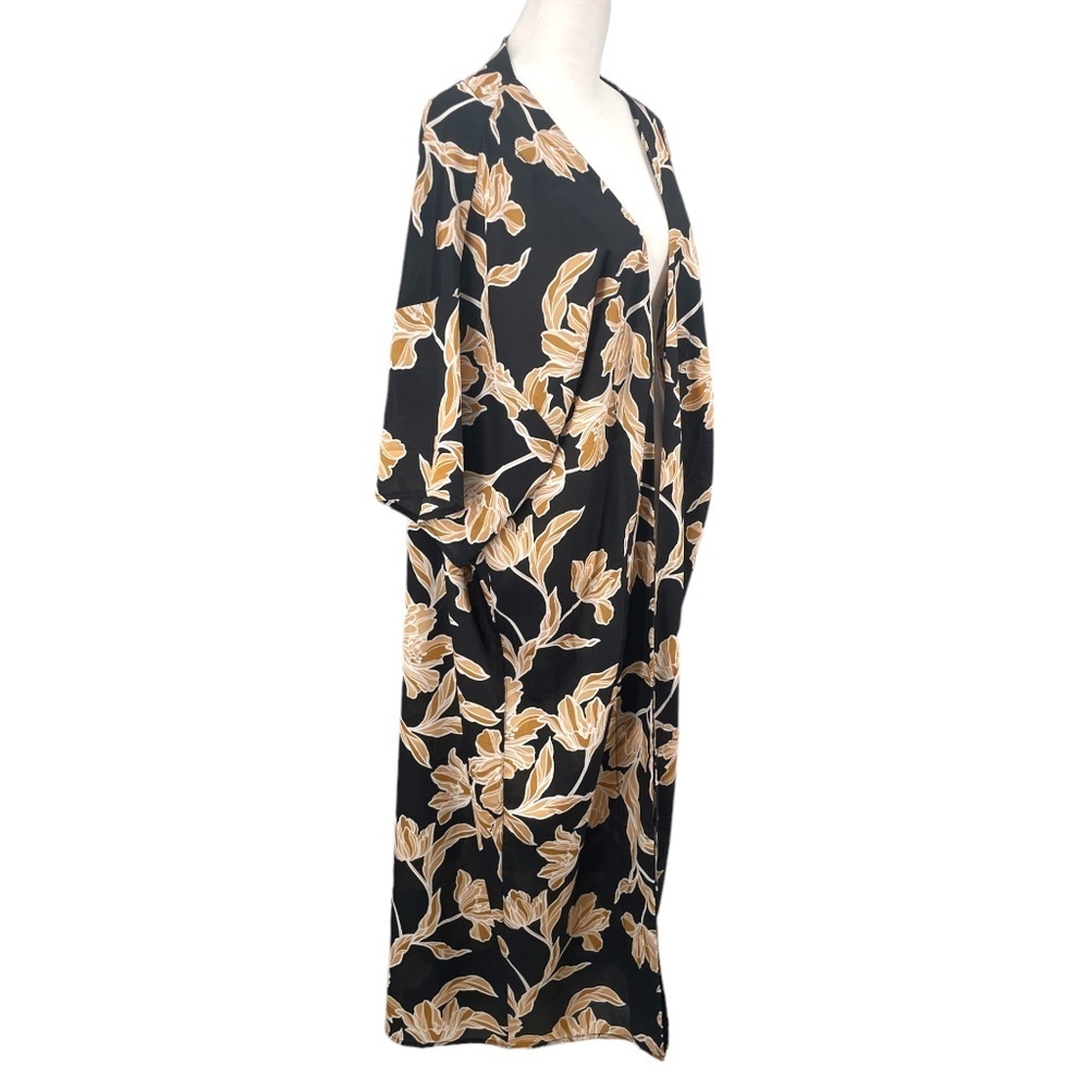 Maison Du Soir Floral Print Kimono Robe, Black/Go… - image 3